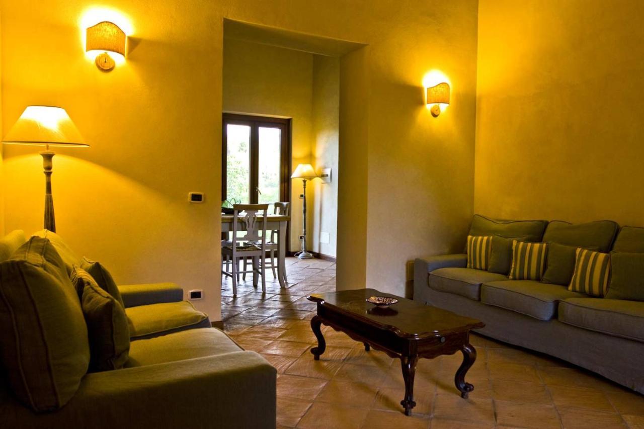 Agriturismo Borgo Serafino Mangone  Εξωτερικό φωτογραφία